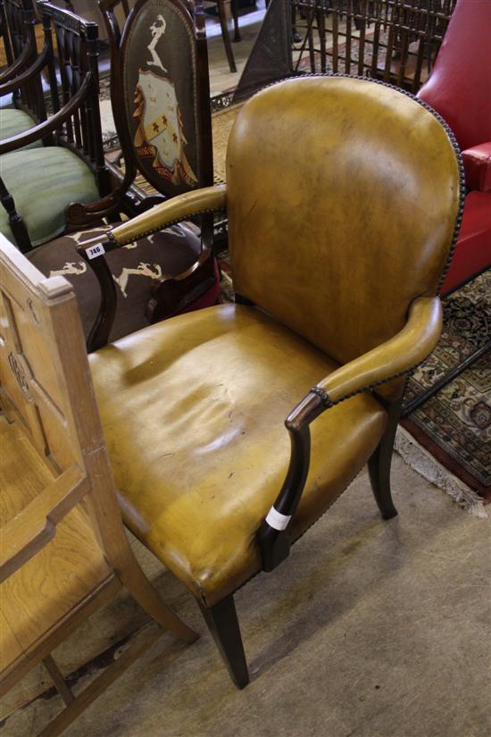 Leather elbow chair